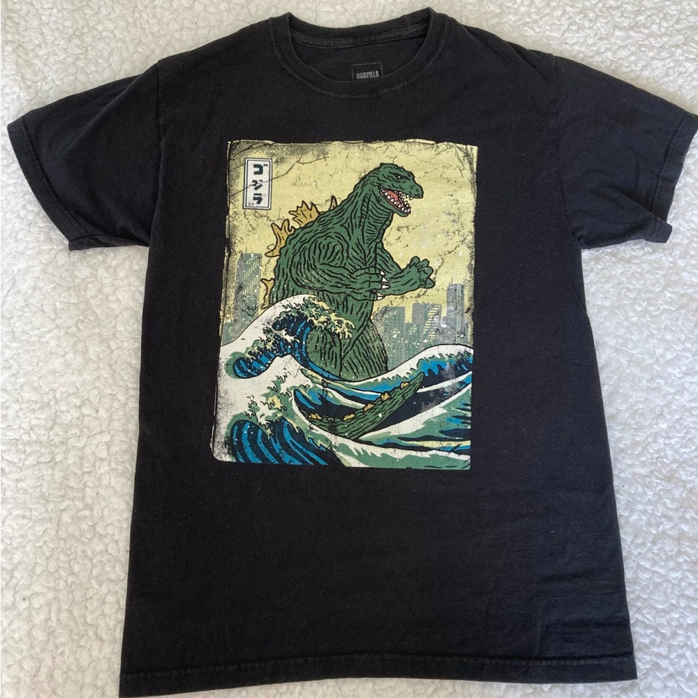 Godzilla “Great Wave off Kanagawa” monster movie T-shirt, size small